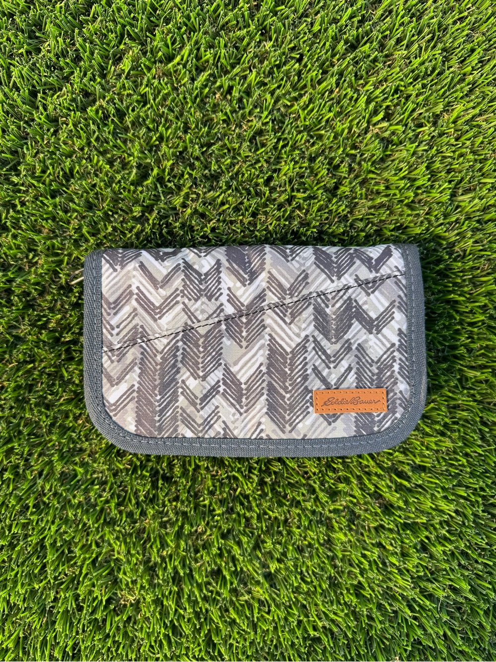 Eddie Bauer Gray Chevron Passport Organizer with Leather Logo